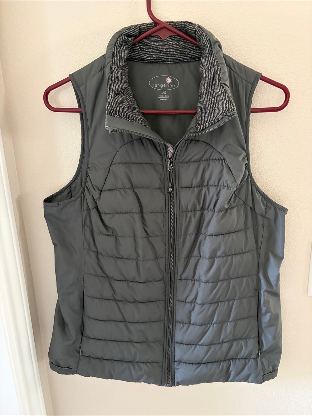 Tangerine Quilted Puffer Vest in Gray